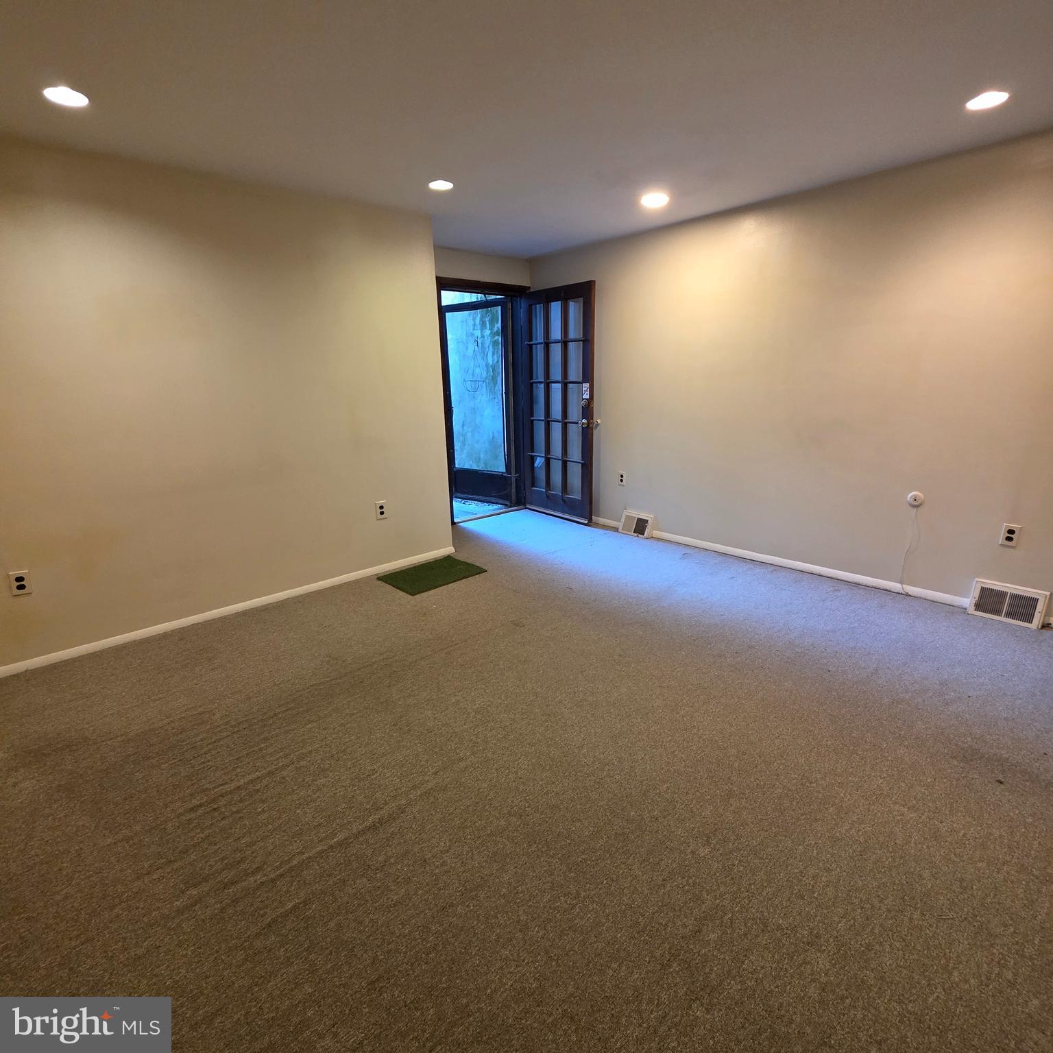 740 East Passyunk Avenue, Unit A Philadelphia, PA 19147 - Photo 8 of 20 a view of an empty room