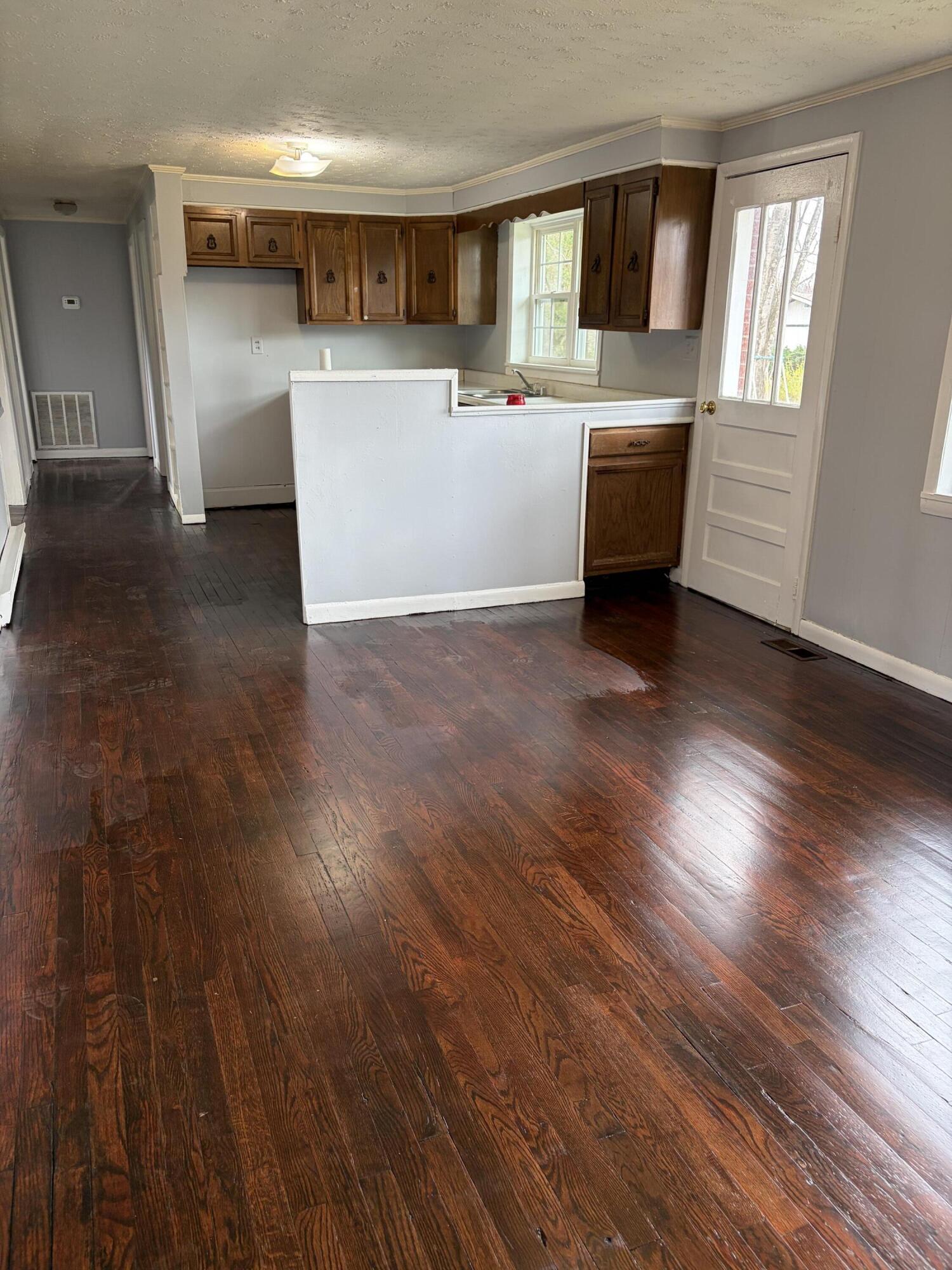 8105 Barbourville Road London, KY 40744 - Photo 6 of 15 IMG_4341