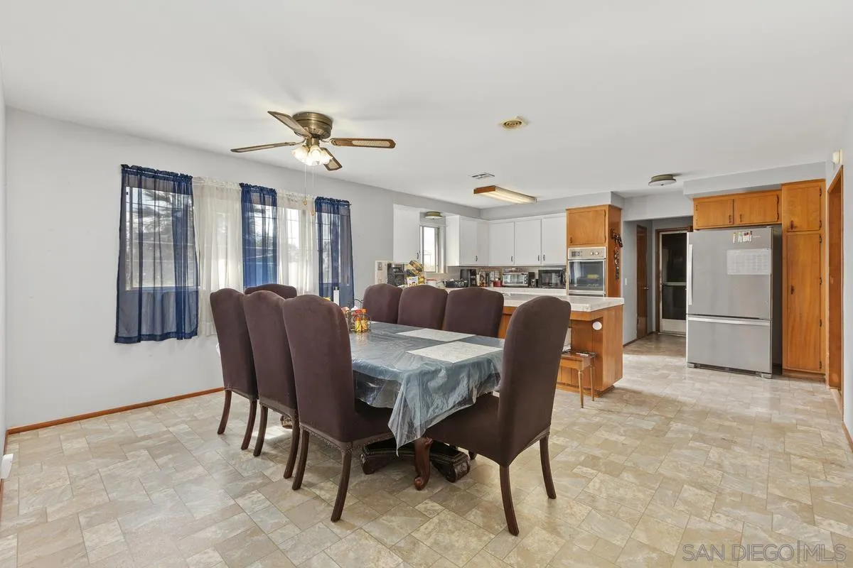 3000 Blackwell Drive Vista, CA 92084 - Photo 7 of 19 Dining Area