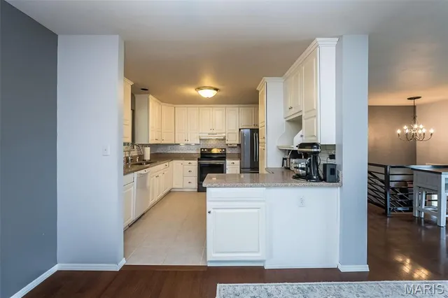 $345,000 | 3644 Crestview Drive, Hillsboro, MO 63050