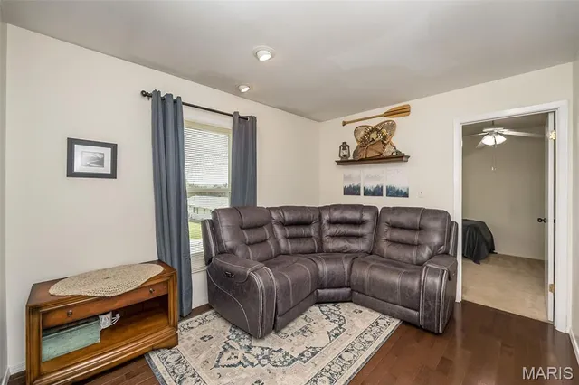 $345,000 | 3644 Crestview Drive, Hillsboro, MO 63050