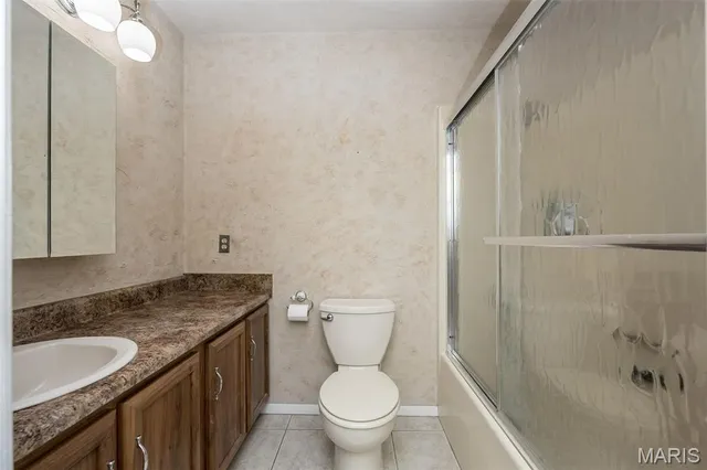 $345,000 | 3644 Crestview Drive, Hillsboro, MO 63050