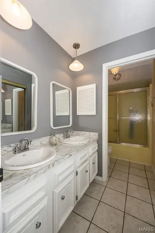 $345,000 | 3644 Crestview Drive, Hillsboro, MO 63050