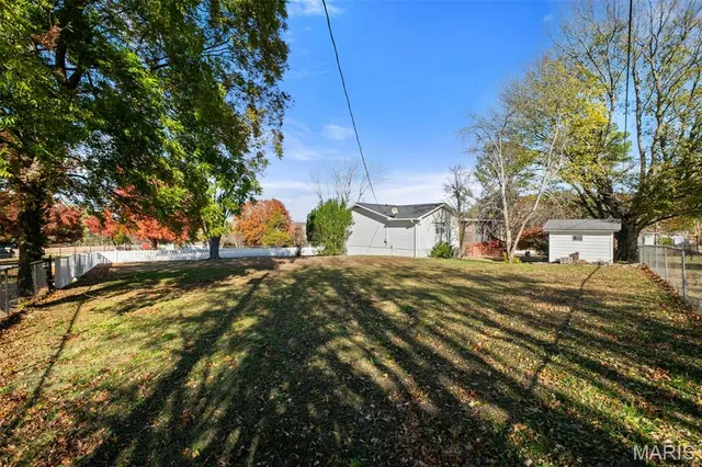 $345,000 | 3644 Crestview Drive, Hillsboro, MO 63050