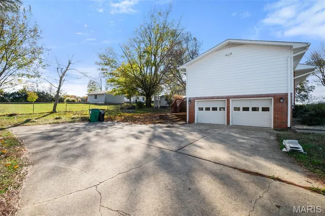 $345,000 | 3644 Crestview Drive, Hillsboro, MO 63050