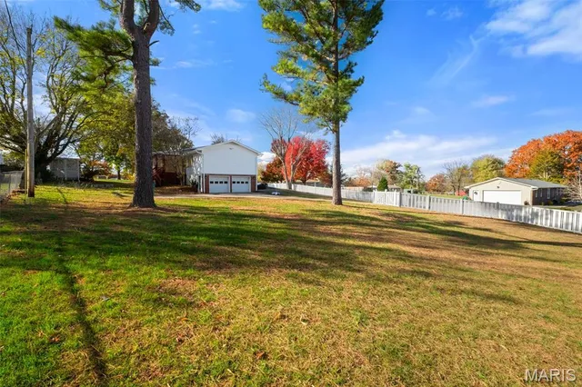 $345,000 | 3644 Crestview Drive, Hillsboro, MO 63050