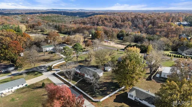 $345,000 | 3644 Crestview Drive, Hillsboro, MO 63050