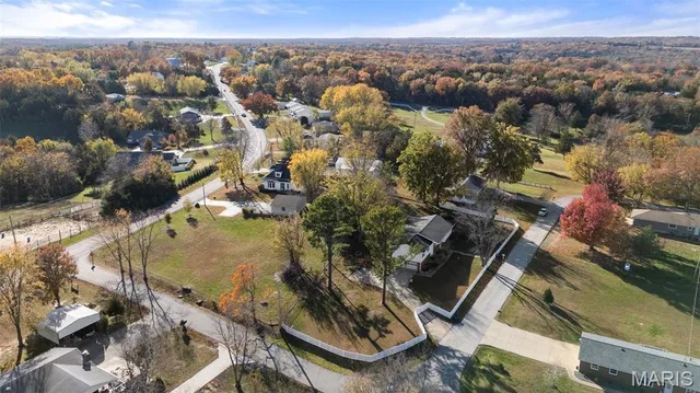 $345,000 | 3644 Crestview Drive, Hillsboro, MO 63050