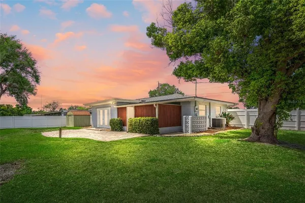 $385,000 | 5903 Murdock Avenue, Sarasota, FL 34231