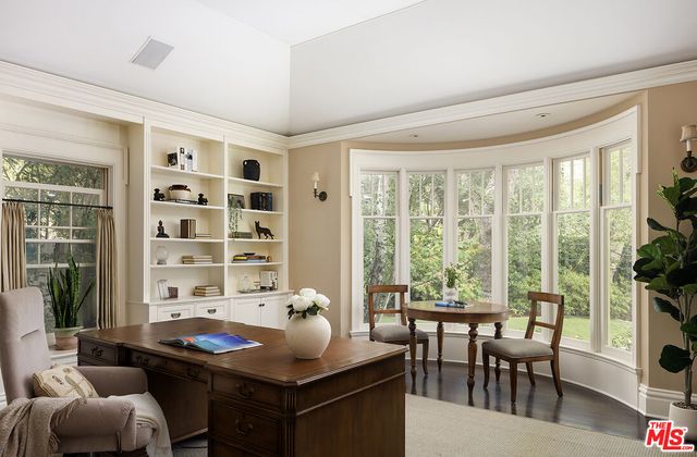 $19,995,000 | 2041 Mandeville Canyon Road, Los Angeles, CA 90049