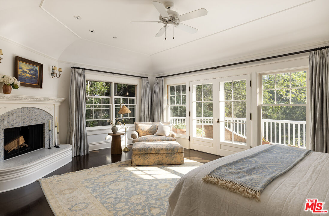 2041 Mandeville Canyon Road Los Angeles, CA 90049 - Photo 21 of 45