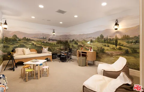 $19,995,000 | 2041 Mandeville Canyon Road, Los Angeles, CA 90049