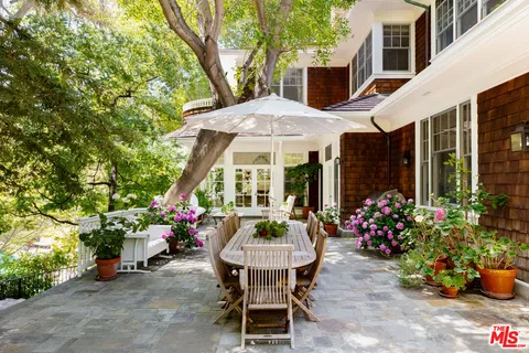 $19,995,000 | 2041 Mandeville Canyon Road, Los Angeles, CA 90049