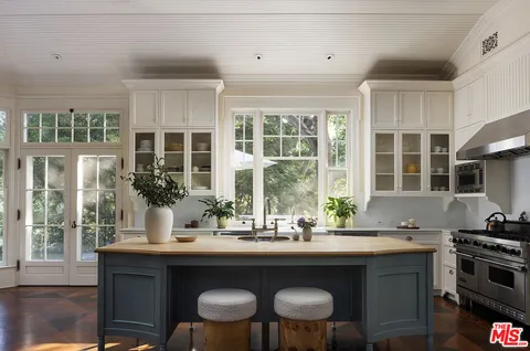 $19,995,000 | 2041 Mandeville Canyon Road, Los Angeles, CA 90049