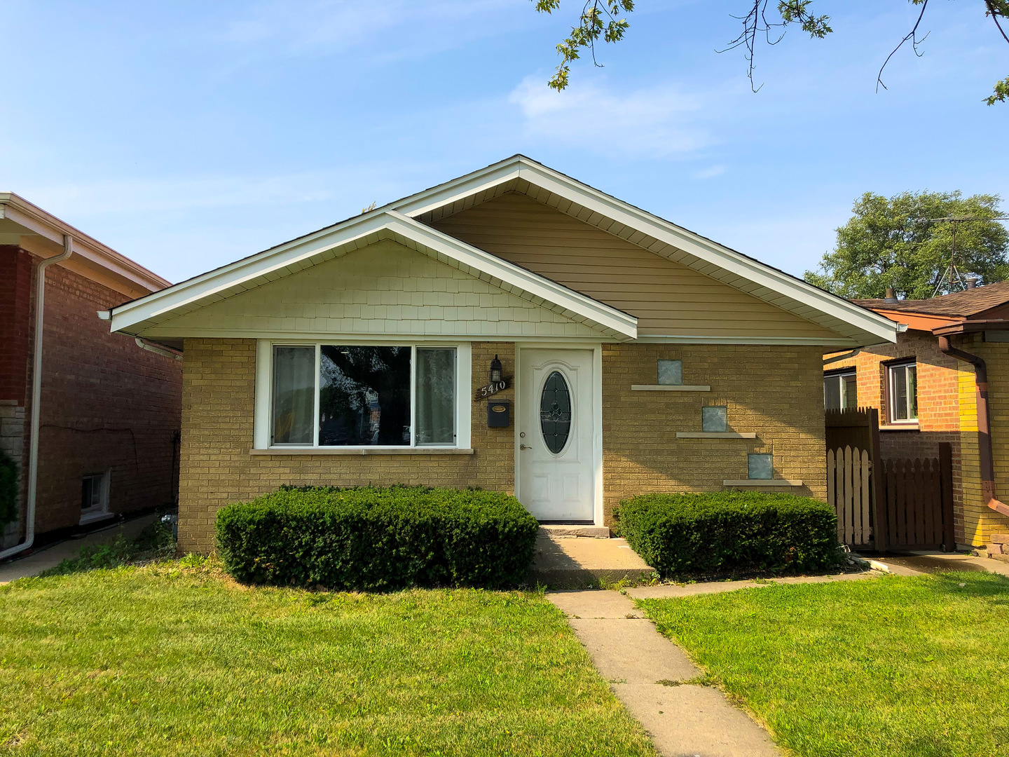 5410 State Road Burbank, IL 60459 - Photo 1 of 27