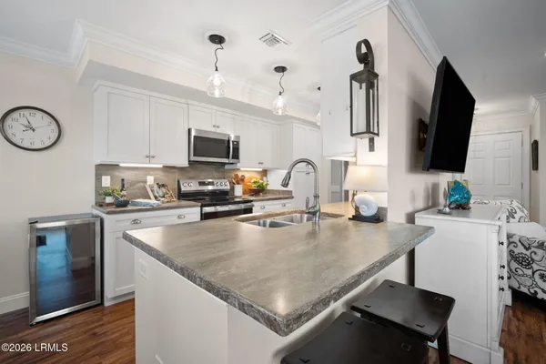 $934,900 | 129 Captain John Fripp Villa Fripp Island, Fripp Island, SC 29920