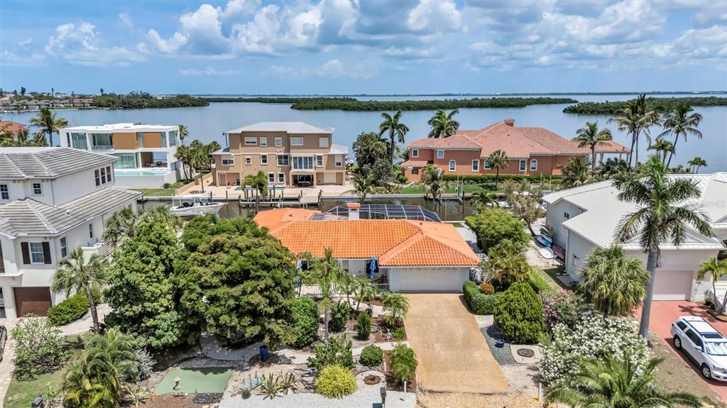 617 Rountree Drive Longboat Key, FL 34228 - Photo 4 of 41
