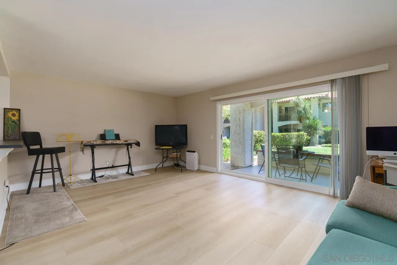 6009 Rancho Mission Road, Unit 103 San Diego, CA 92108 - Photo 3 of 16 Gallery Image 3