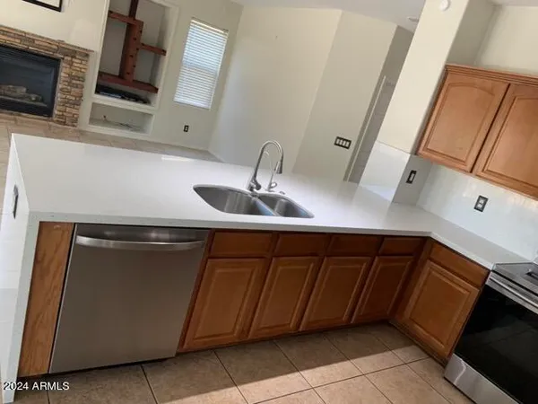 $3,000 | 2073 East Jade Drive, Chandler, AZ 85286