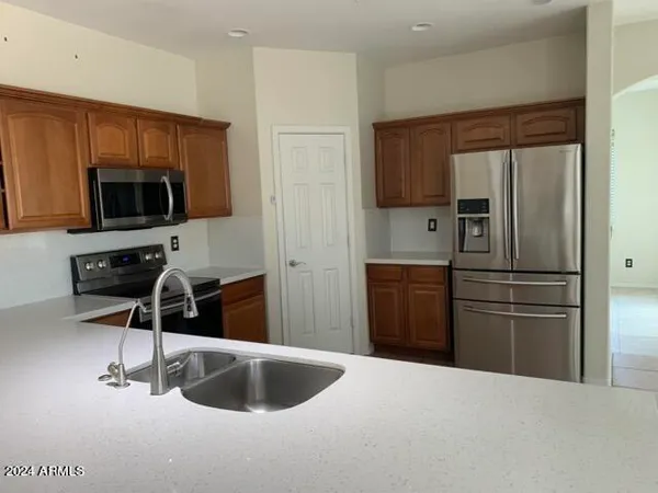 $3,000 | 2073 East Jade Drive, Chandler, AZ 85286