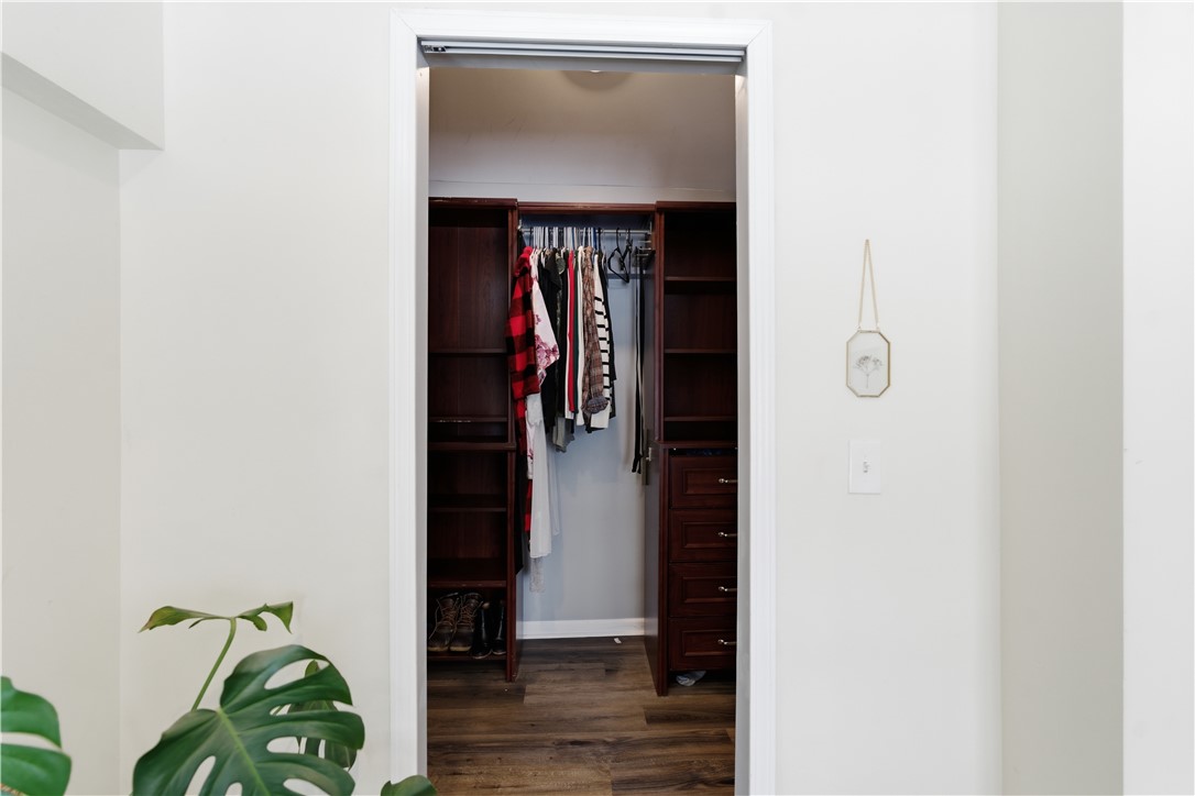 1647 Salt Road Penfield, NY 14526 - Photo 12 of 36