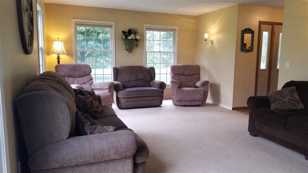 4014 Locke Perry, MI 48872 - Photo 8 of 59