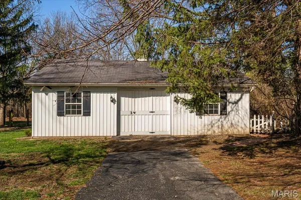 $1,500,000 | 1821 Topping Road, St. Louis, MO 63131