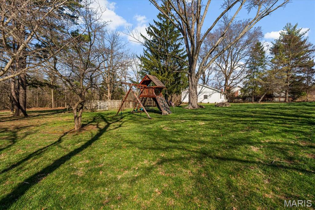 1821 Topping Road St. Louis, MO 63131 - Photo 10 of 30