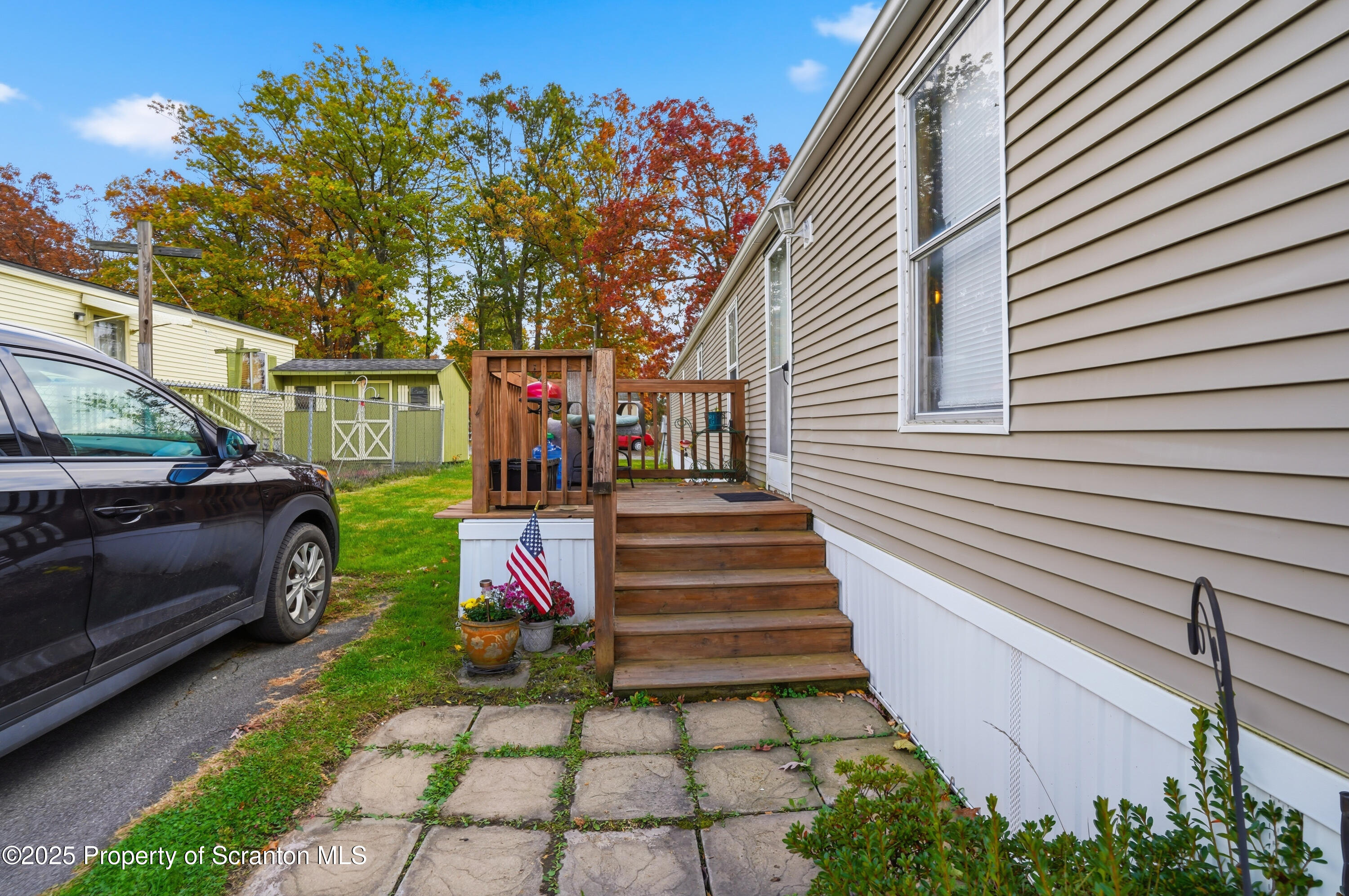 320 North Third Street Avoca, PA 18641 - Photo 23 of 25 Entry