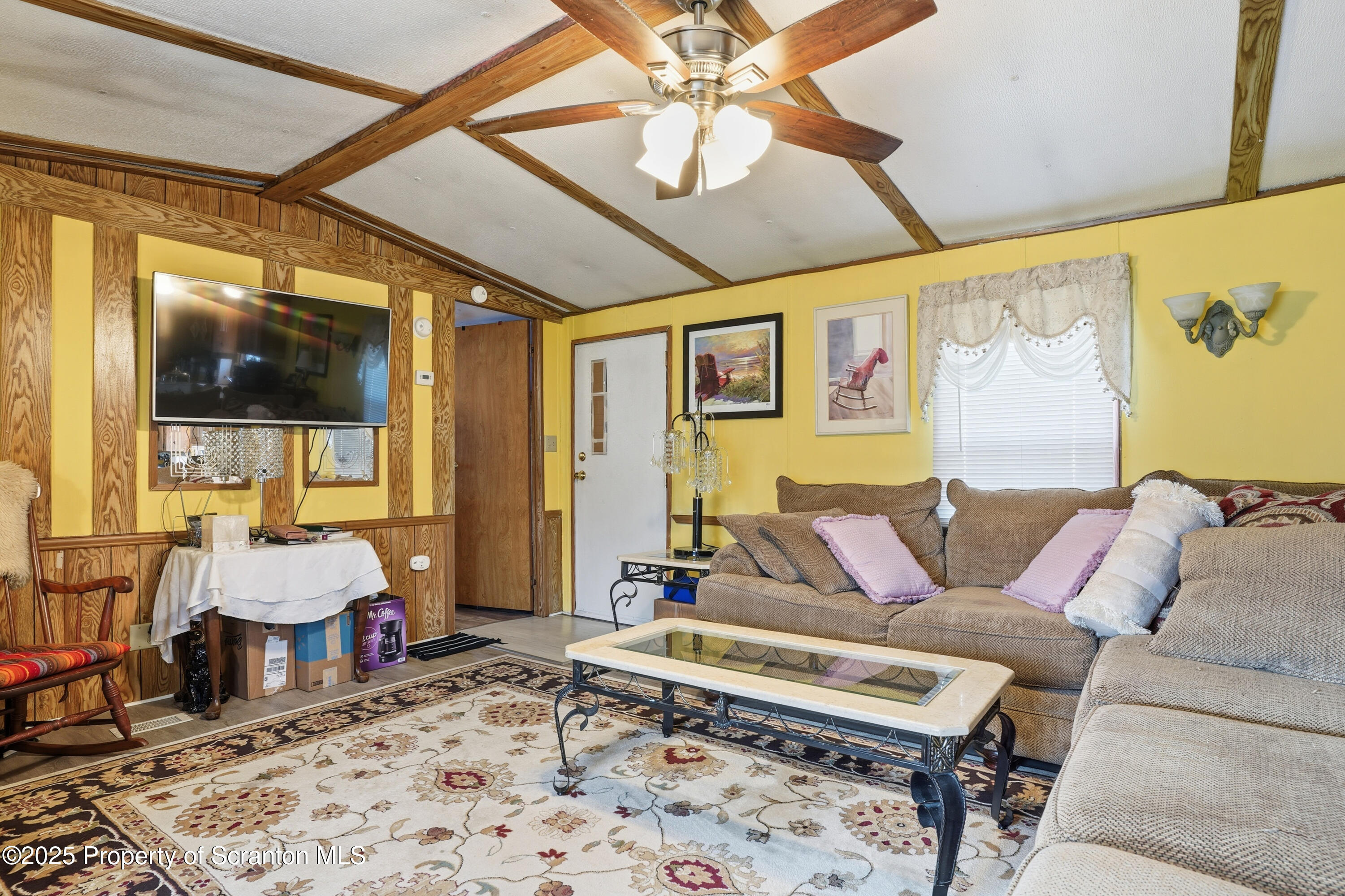 320 North Third Street Avoca, PA 18641 - Photo 7 of 25 Living Room