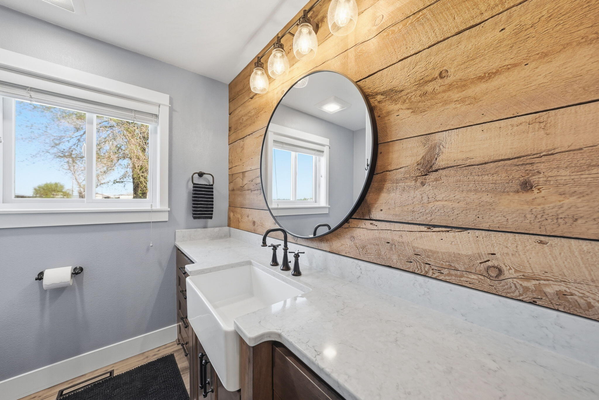 26345 Walker Road Bend, OR 97701 - Photo 37 of 98 36-web-or-mls-Riley_Visuals_062