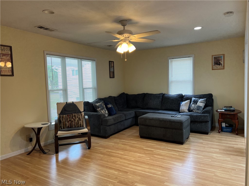 6821 Franke Road Middleburg Heights, OH 44130 - Photo 7 of 24