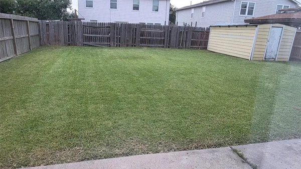 $2,500 | 7915 Summerfern Court, Cypress, TX 77433