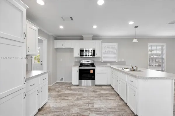 $289,000 | 5530 Southwest 32nd Terrace, Dania Beach, FL 33312