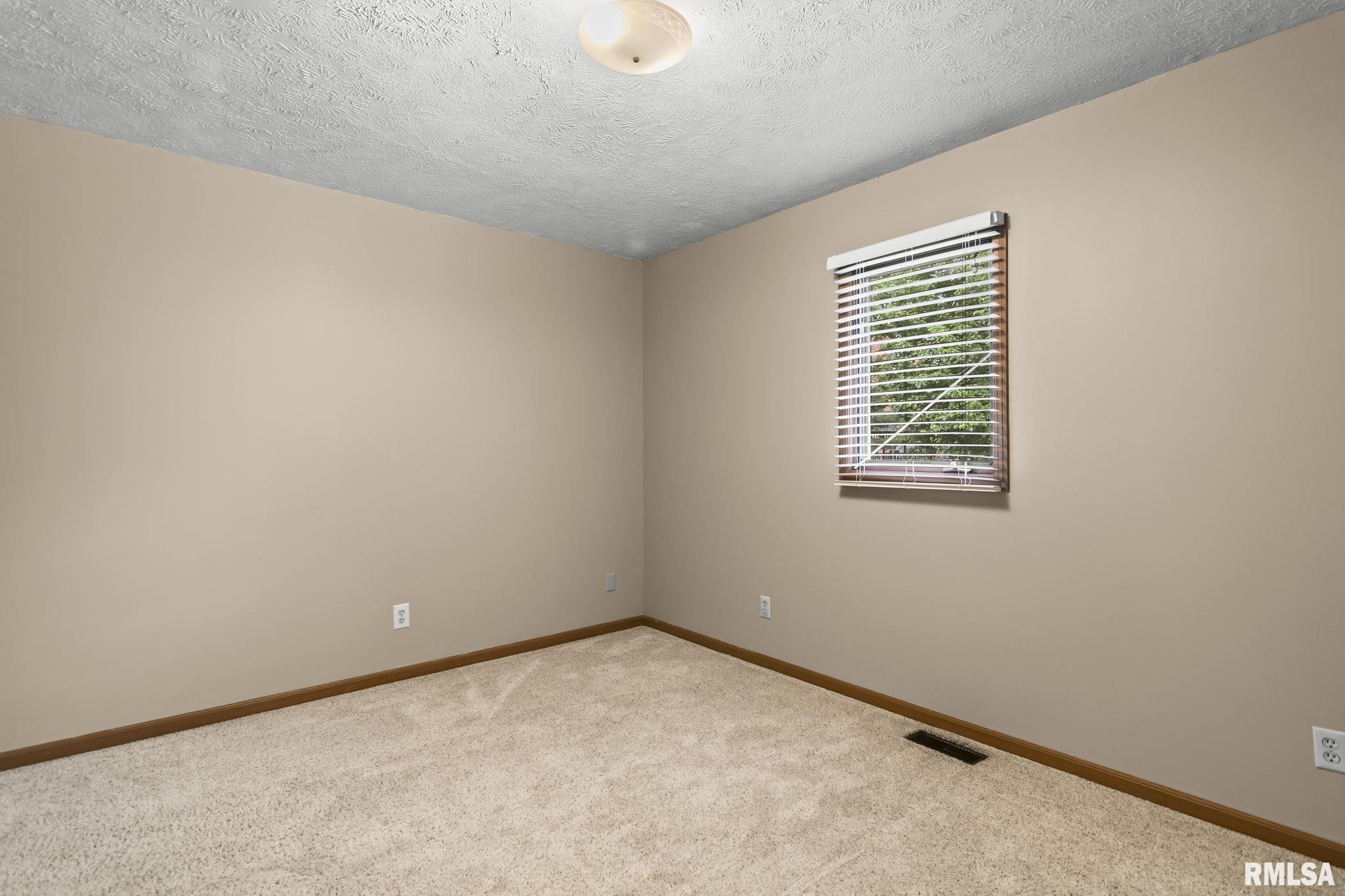 5225 Buford Street Springfield, IL 62703 - Photo 17 of 28
