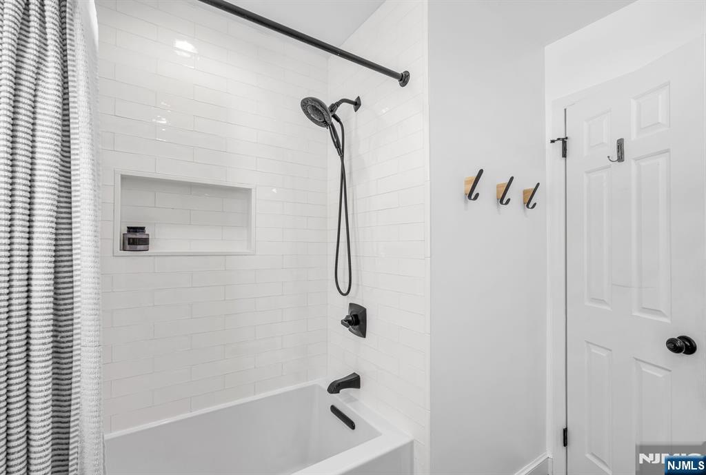 15 Cobbler Lane Mahwah, NJ 07430 - Photo 35 of 50