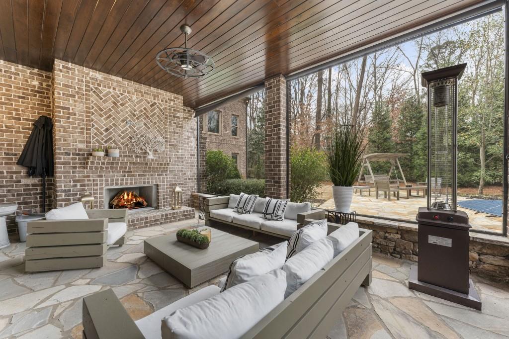 439 Tara Trail Northwest Sandy Springs, GA 30327 - Photo 45 of 74