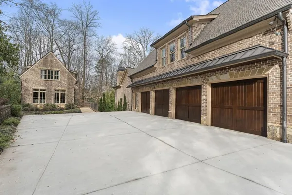 $6,250,000 | 439 Tara Trail Northwest, Sandy Springs, GA 30327