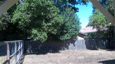71 Valley Road Oak View, CA 93022 - Photo 8 of 10 a view of a wooden fence