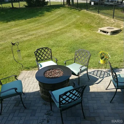 $269,500 | 332 Willott Square Drive, St. Peters, MO 63376