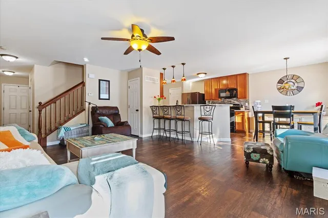 $269,500 | 332 Willott Square Drive, St. Peters, MO 63376