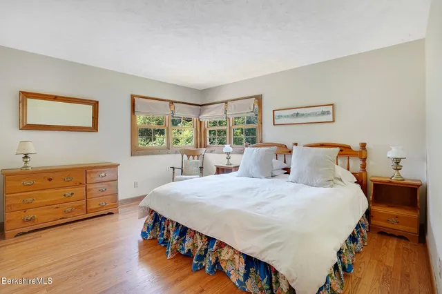 $587,500 | 59 Hawthorne Street, Stockbridge, MA 01240