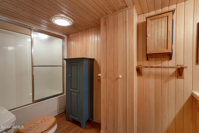 $587,500 | 59 Hawthorne Street, Stockbridge, MA 01240