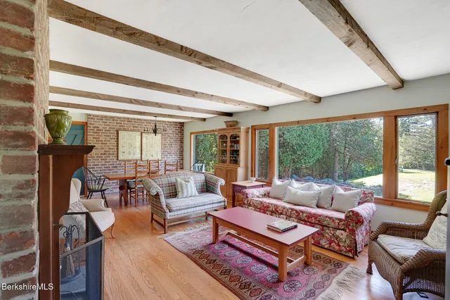 $587,500 | 59 Hawthorne Street, Stockbridge, MA 01240