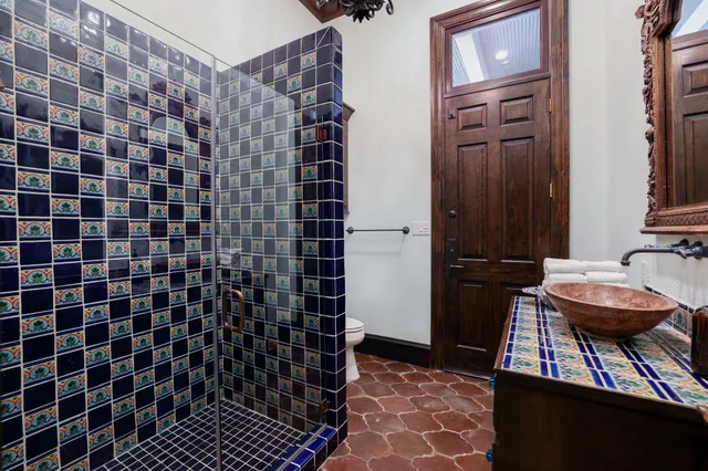 $2,850,000 | 5007 Cedar Creek Drive, Houston, TX 77056