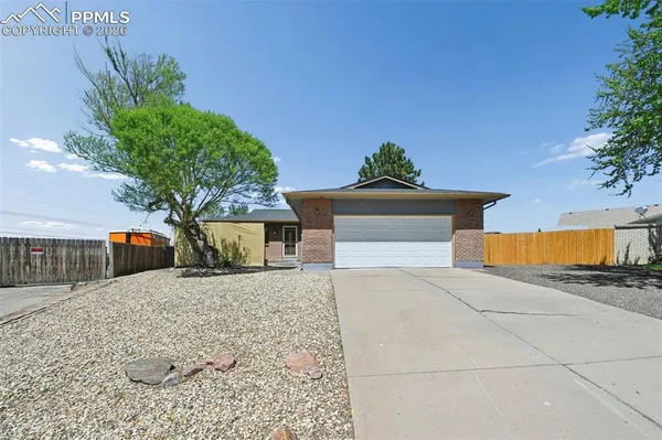 $320,000 | 903 Blue Lace Drive, Pueblo, CO 81001