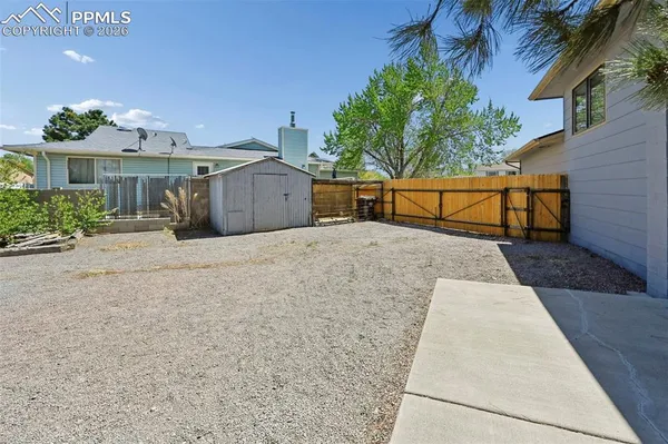 $320,000 | 903 Blue Lace Drive, Pueblo, CO 81001