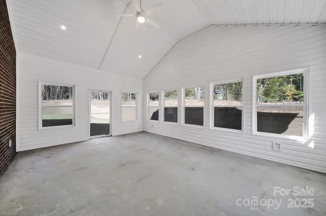 $897,000 | 1199 Brunson Road, Fort Lawn, SC 29714