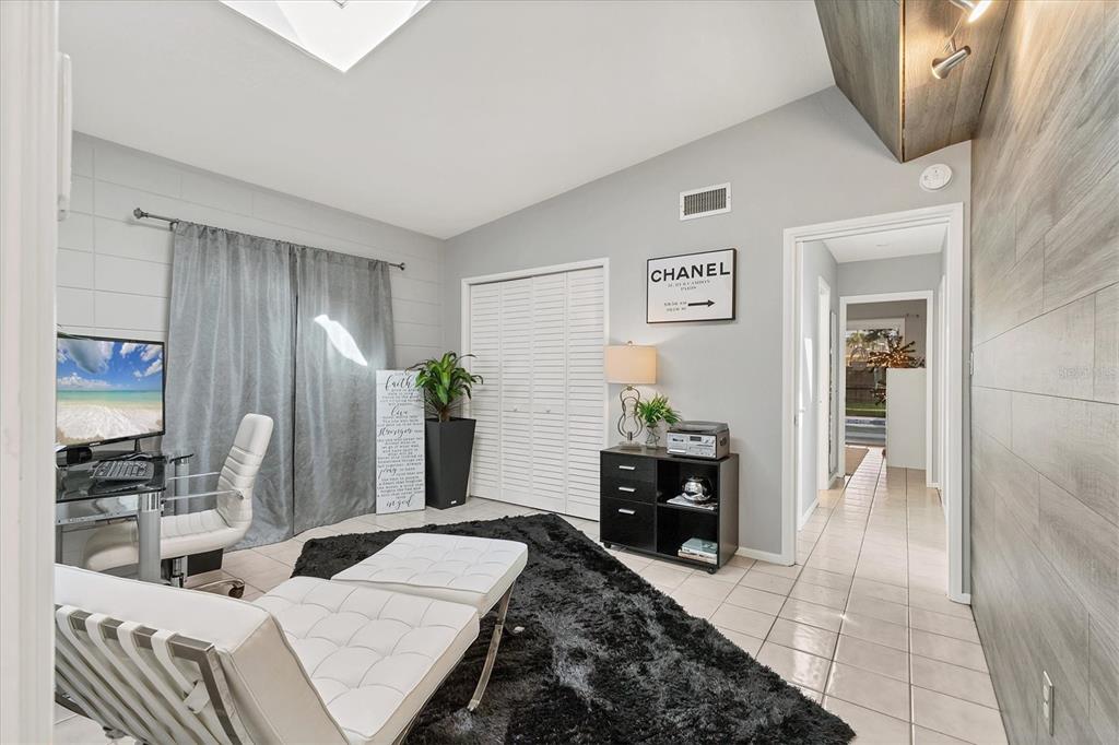 636 Cadiz Road Venice, FL 34285 - Photo 19 of 48