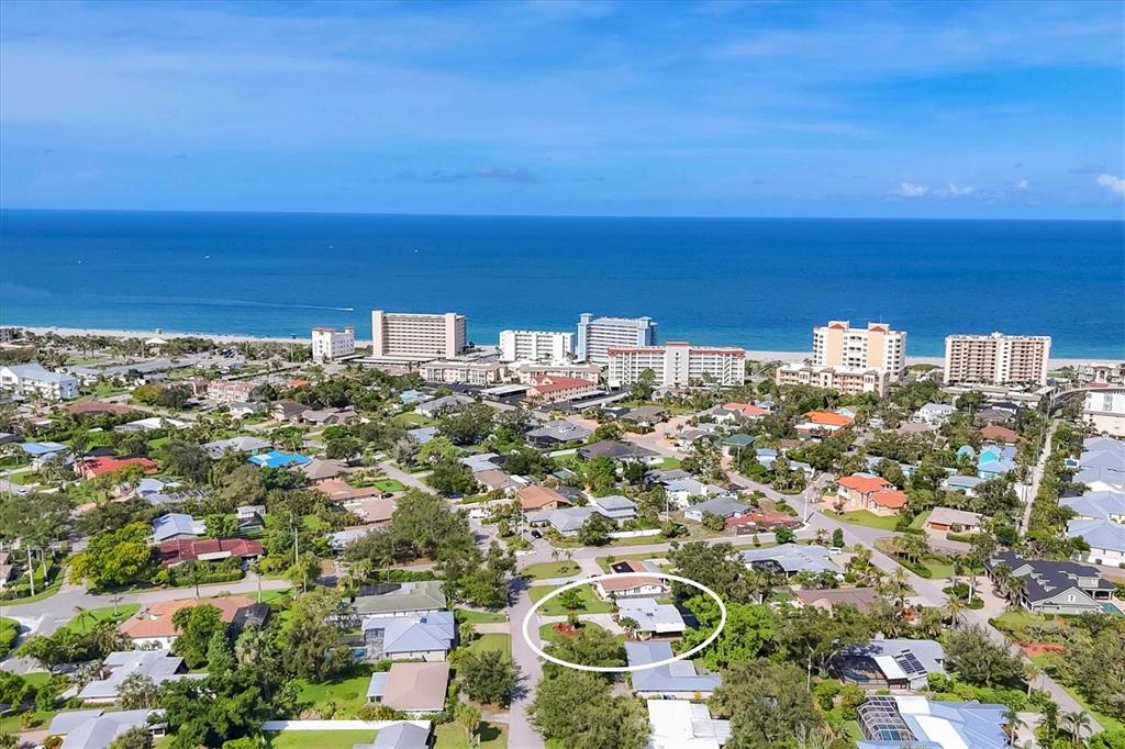 636 Cadiz Road Venice, FL 34285 - Photo 2 of 48